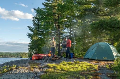 Voyageur Quest: Camp fire tent